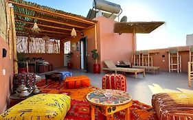 Paradise Blue Wave Hostel - Guest House
